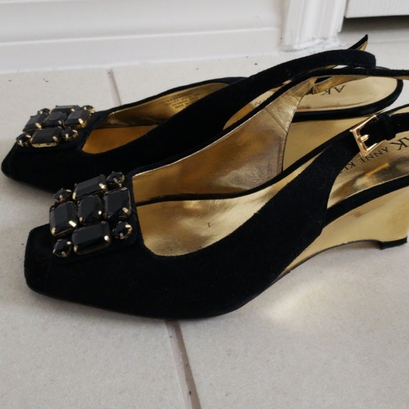 Sandals - Picture 2 of 5